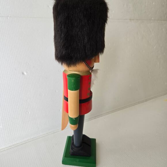 Steinbach Volkskunst Nutcracker English Guardsman 16" Made in Germany - Picture 4 of 9